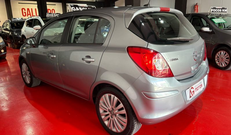 OPEL CORSA  1.2 GASOLINA 85CV lleno
