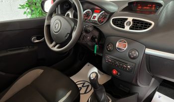 RENAULT CLIO 1.2 GASOLINA 75CV lleno