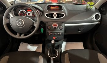 RENAULT CLIO 1.2 GASOLINA 75CV lleno