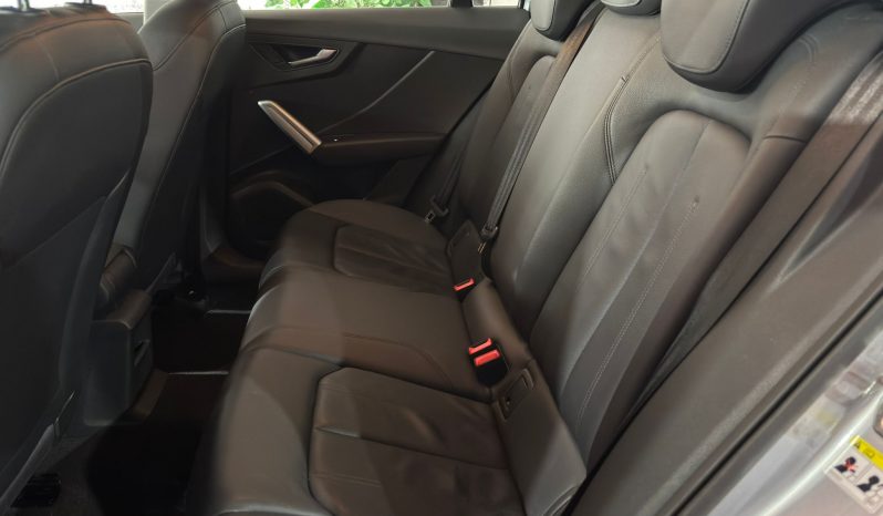AUDI Q-2 TFSI 115CV lleno