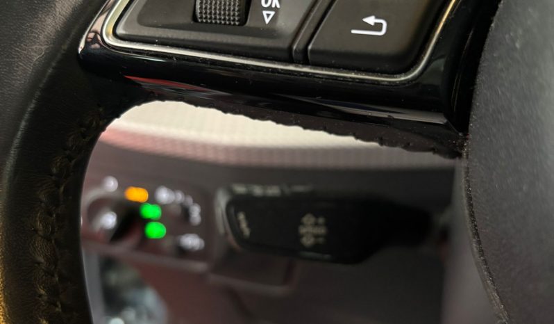 AUDI Q-2 TFSI 115CV lleno